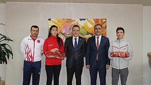 Şampiyonlar Kaymakam Gözen’in huzurunda