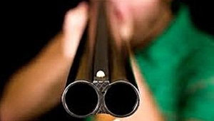 9 yaşındaki çocuk 6 yaşındaki kardeşini vurdu