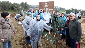 AK Kadınlar'dan anlamlı organizasyon