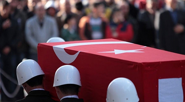 Askerimiz kaza kurşunuyla şehit!