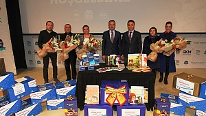 Başkan Köşker’den Öğrencilere 20 Bin Hediye Kitap