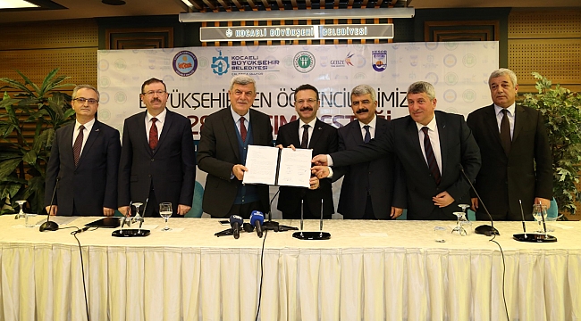 Büyükşehir’den öğrencilere ulaşım desteği
