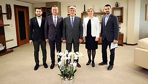 “Çocuğun eline en çok kalem, defter ve kitap yakışır”