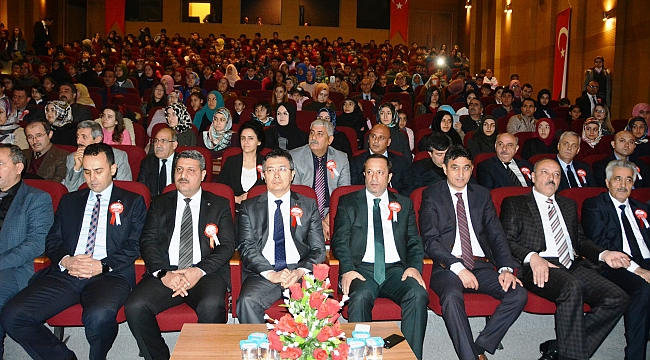Dilovası'nda İstiklal Marşının kabulü kutlandı