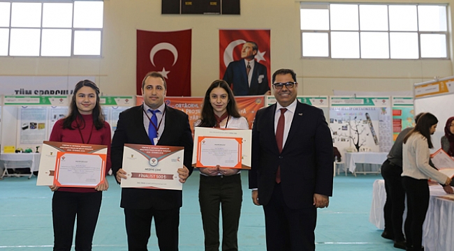 Geleceğin bilim insanları GTÜ’de ödüllendirildi