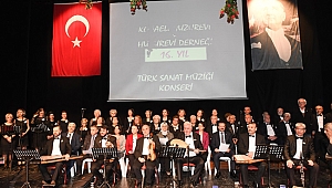 Huzurevi korosundan anlamlı konser