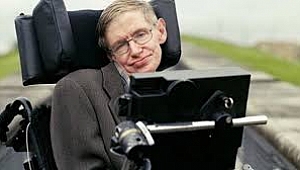 Stephen Hawking hayatını kaybetti