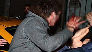 Ünlü futbolcunun oğlunu dövdüler!