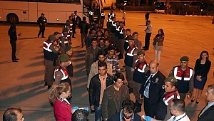 324 kaçak göçmen sınır dışı edildi