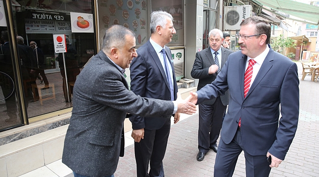 Bayram, İzmit esnafıyla bir araya geldi