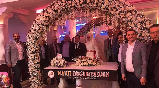 Bıyık bir günde 10 düğüne katıldı