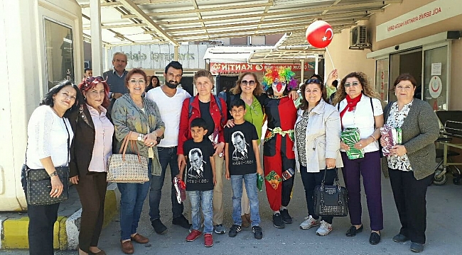 CHP'lİ kadınlar çocukları unutmadı