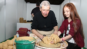 Çocuklar çamura dokunsun