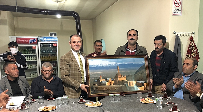 Dilovası İYİ Parti, Ağrı Taşlıçay Derneğini'ne misafiri oldu