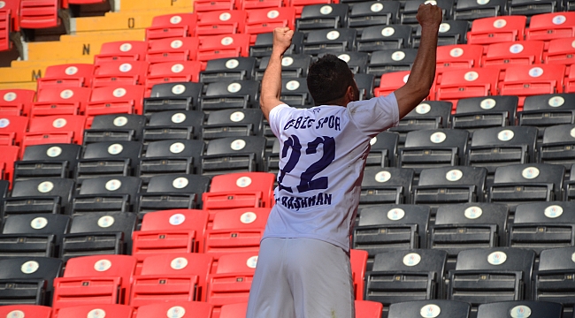 Futbolcunun kralısın Oğuz Başaran