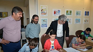 Genç karikatüristlerin eserleri beğeni topladı