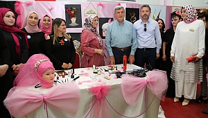 Kandıra, sergiye pembe tonlarıyla katıldı