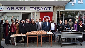 MHP Gebze Türkeş'i andı