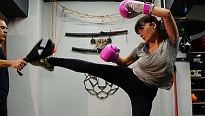 Nurgül Yeşilçay dövüşerek zayıflıyor