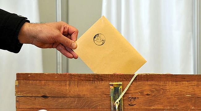 Oy kullanma saatleri değişti