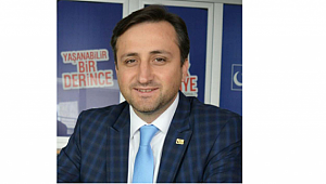 Saadet çek dağıtıyor