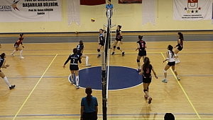 ÜNİLİG voleybol müsabakaları GTÜ'de