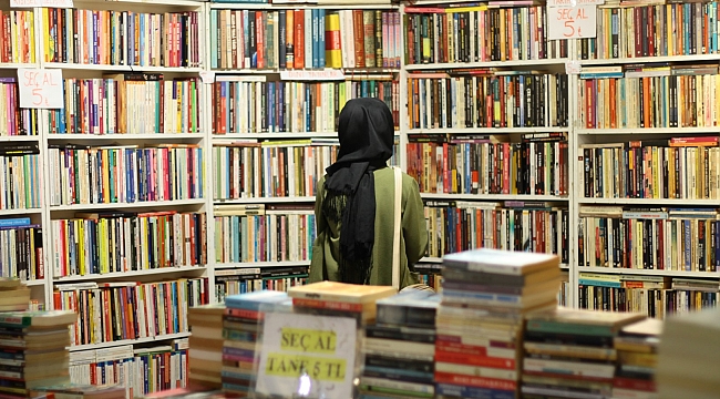 2 milyon kitap arasında karar vermek zor
