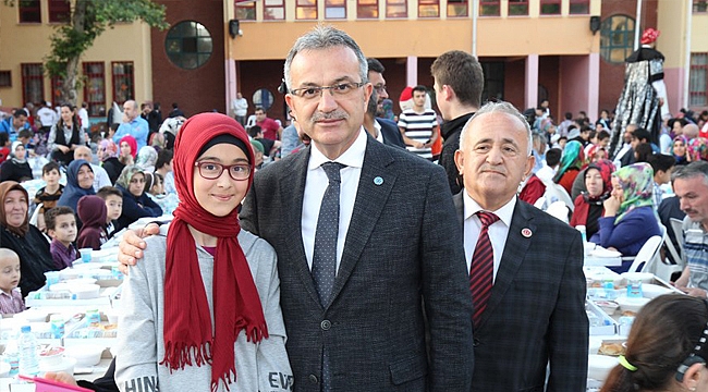 Adem Yavuz bir arada iftar yaptı