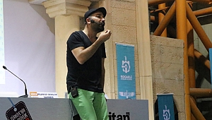 Aşkım Kapışmak ''Zihin bazen saçmalamak ister''