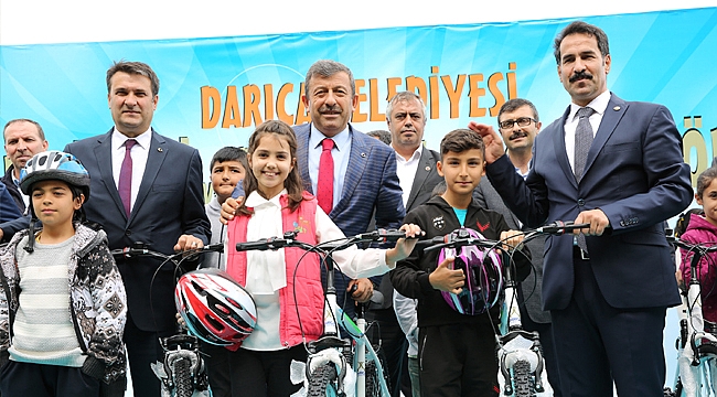Başarılı öğrenciler ödüllendirildi