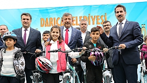 Başarılı öğrenciler ödüllendirildi