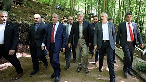 Karaosmanoğlu, "Kocaeli'de eser üzerine eser koyduk"