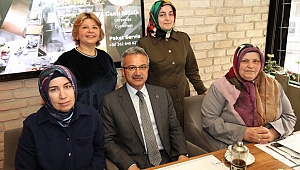 Başkan Köşker annelerle bir araya geldi