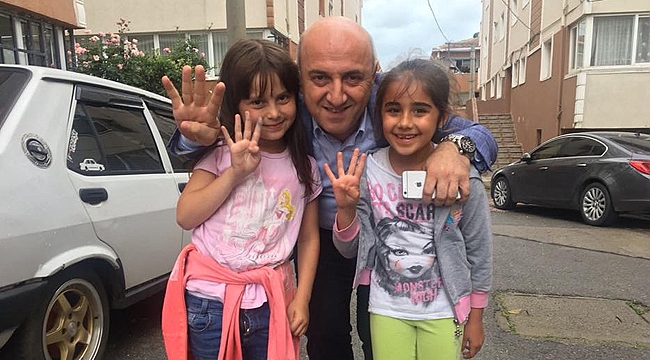 Bıyık, 7'den 70'e herkesin gönlünü alıyor