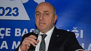 Bıyık, Menderes’i unutmadı