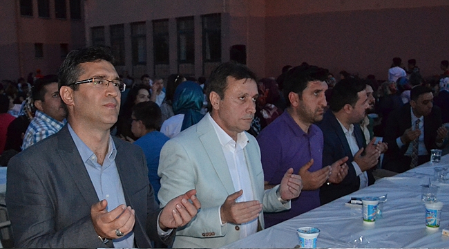 Çayırova iftarda bir araya geldi
