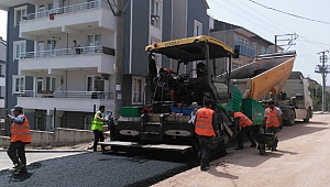 Derince sokakları yenileniyor