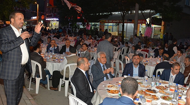 Dilovası'nda iki mahalle iftarda buluştu