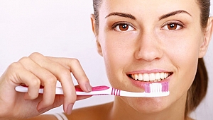 Diş fırçalamak orucu bozar mı?