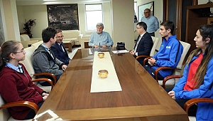 "Gençlerimizden dünyaya yön vermelerini istiyorum"