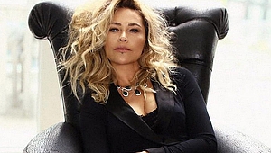 Hülya Avşar'ın ıssız ada listesi!