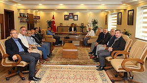 Karabacak muhtarlarla bir araya geldi