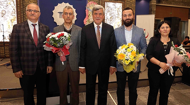 Karaosmanoğlu, hemşireler ve sağlık çalışanlarıyla buluştu