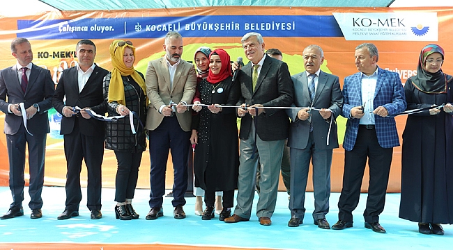 KO-MEK Karamürsel ilçe sergisi sarılara büründü