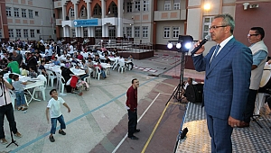 Mevlana iftarda buluştu