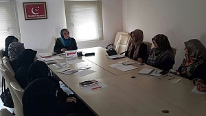 Saadet'l kadınlar miting hazırlığında