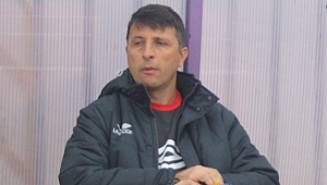 Tutcuoğlu, Altınova ile anlaşamadı