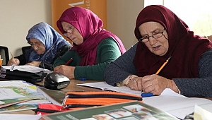 Üç kardeşin okuma azmi