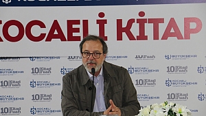 Yönetmen Kaplanoğlu, Kitap Fuarı'na konuk oldu