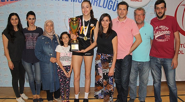 Zeynep Sude’nin haklı gururu